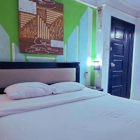 Hotel K77 Dumai Εξωτερικό φωτογραφία