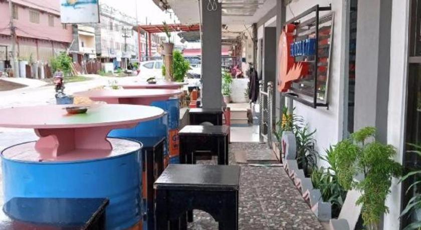 Hotel K77 Dumai Εξωτερικό φωτογραφία